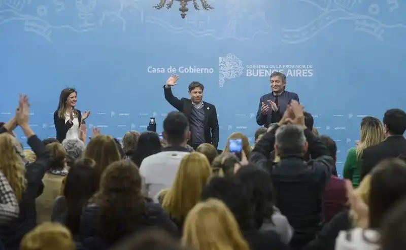 Raverta, Kicillof y Máximo entregaron la jubilación 180 mil por tareas de cuidado: "El trabajo es un hecho social"
