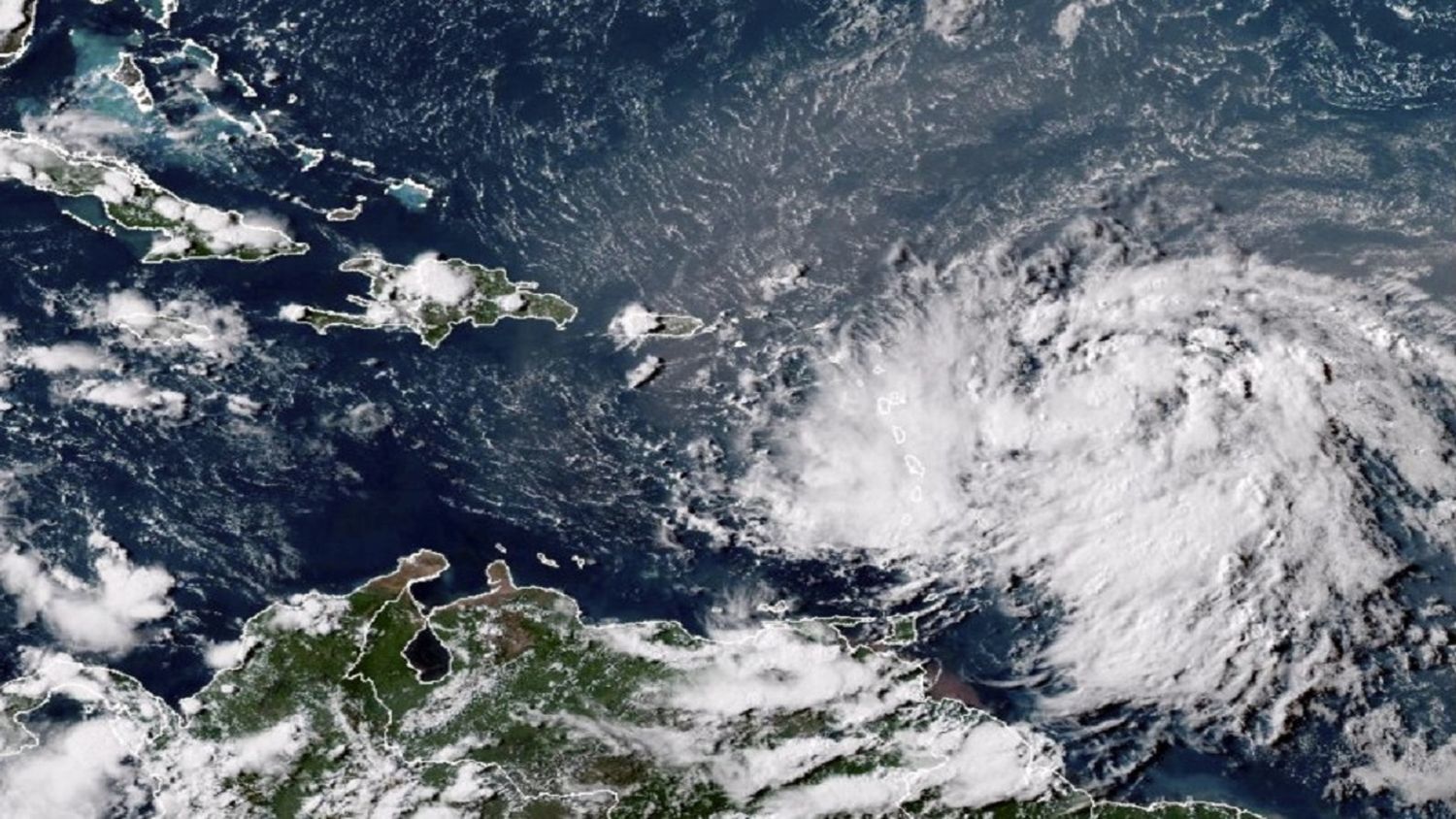 AVANZA la tormenta tropical Ernesto: Puerto Rico y las Islas Vírgenes se preparan
