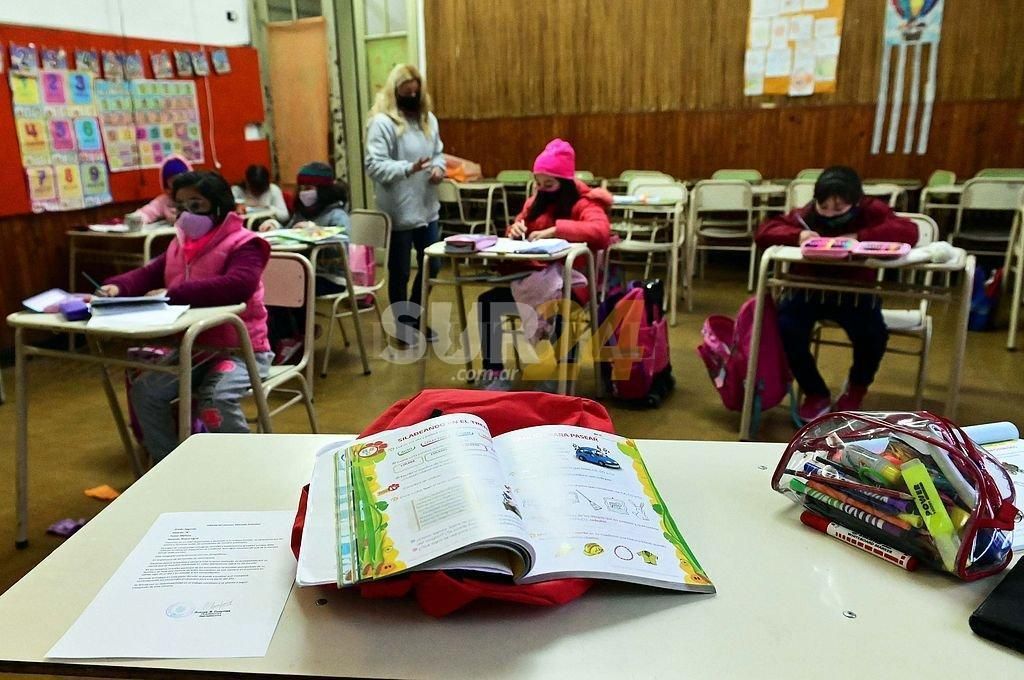 Habrá que aprobar el 70% de los contenidos para pasar de grado o de año