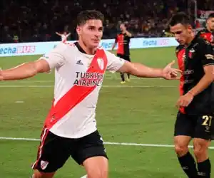 River aplastó a Colón y se quedó con el Trofeo de Campeones