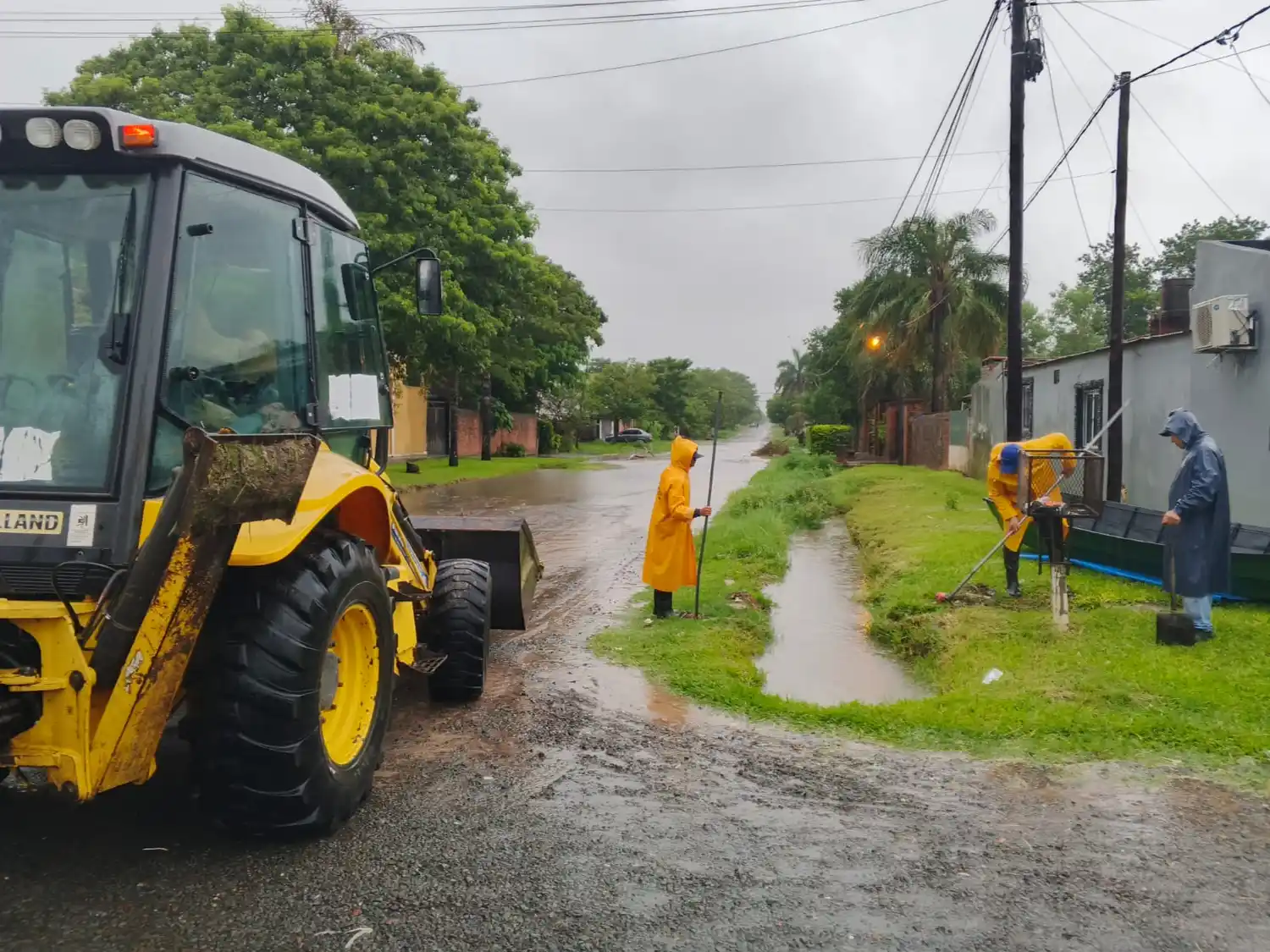Clorinda: intenso operativo municipal tras casi 200 milímetros de lluvia
