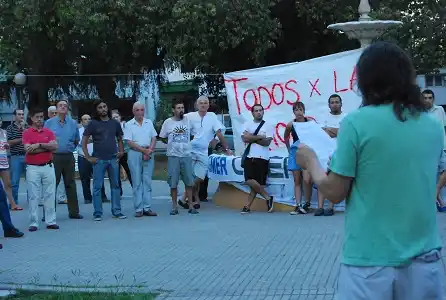 “Es inadmisible que las armas sean utilizadas como mecanismo de extorsión"