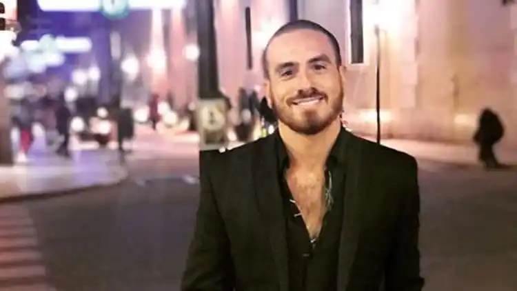Fede Bal a los besos en un boliche con una famosa instagramer
