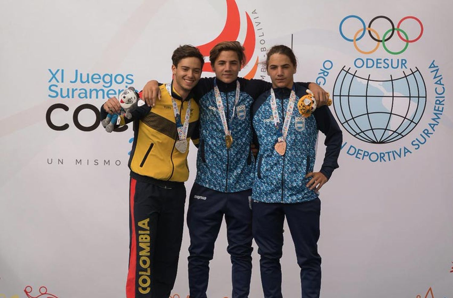 El oro llegó desde el agua