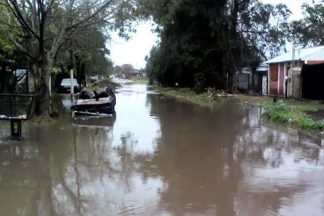 Otra vez vecinos inundados en La Plata