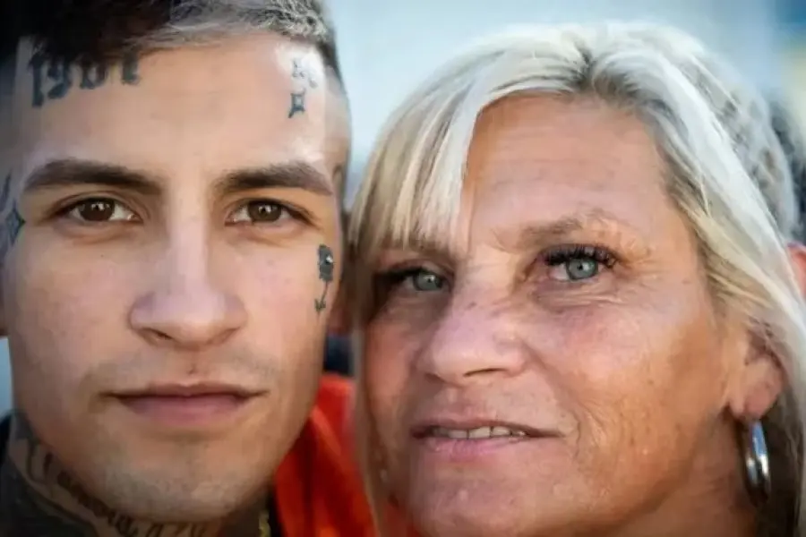 Habló la mamá de L-Gante: “Le allanaron la casa como si fuera del peor narco de toda la Argentina”
