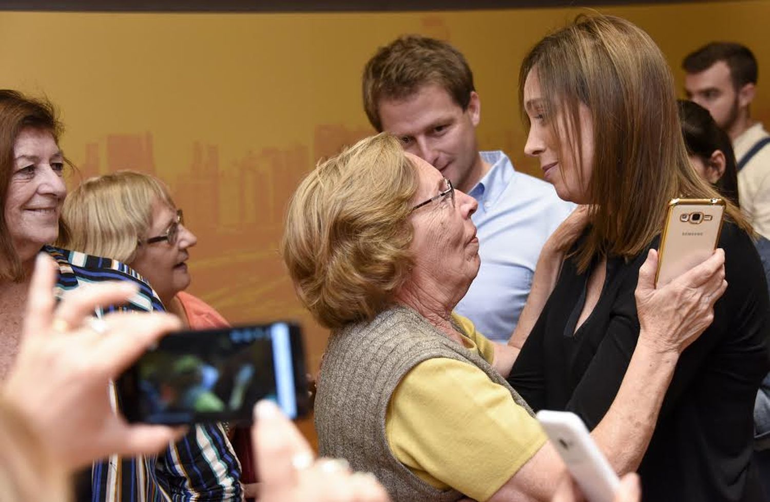 Elecciones 2017: Vidal encabezó el "timbreo de gestión"