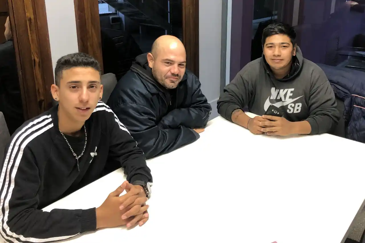 Hacen stunt en un playón de La Movediza y piden por la legalización del deporte
