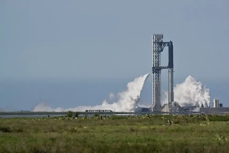Satélite