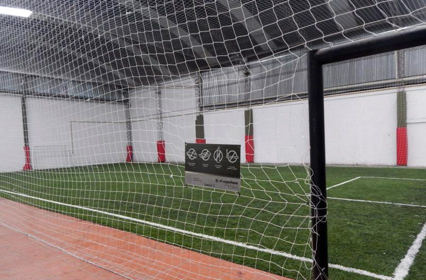 Asesinaron a un hombre mientras jugaba al fútbol