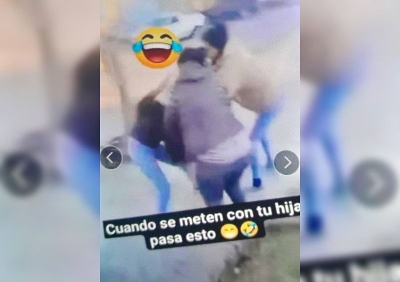 Tras golpear a la adolescente, la adulta agresora se burló en redes sociales.