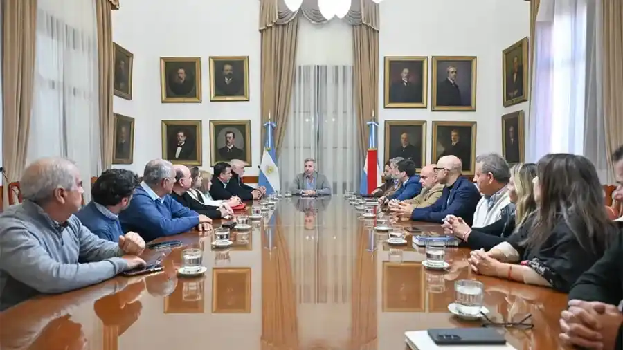Los gremios valoraron el diálogo y comenzaron el análisis de la reforma previsional