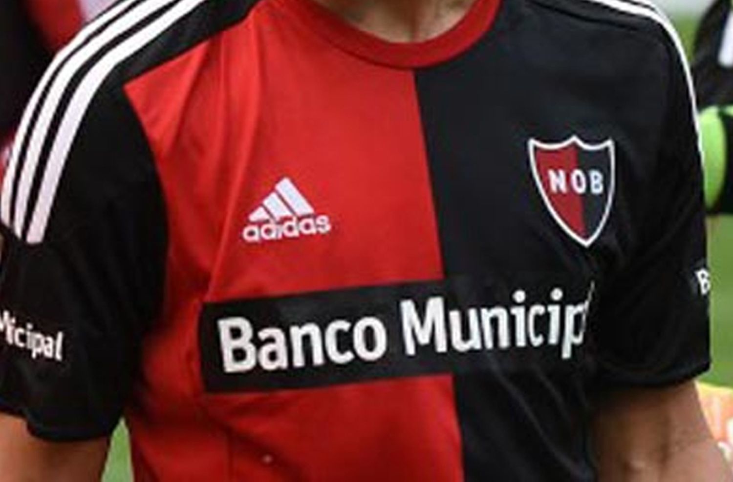 Un ex defensor de Newells está en la mira del Barcelona