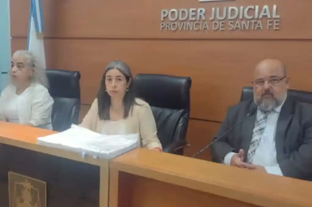 El tribunal estuvo integrado por los jueces penales Norma Senn, Graciela Bressán y Mauricio Martelossi.