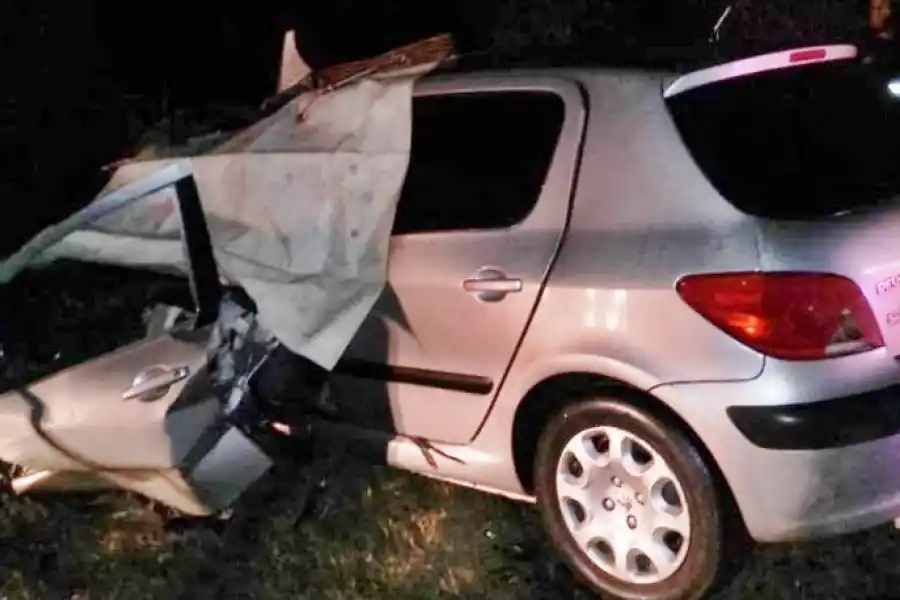 Otro siniestro vial con desenlace fatal en la Ruta Provincial 13: murieron dos jóvenes oriundos de El Trébol
