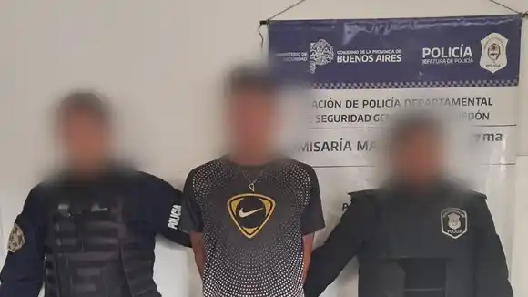 Intentaron robar una moto, huyeron y terminaron detenidos