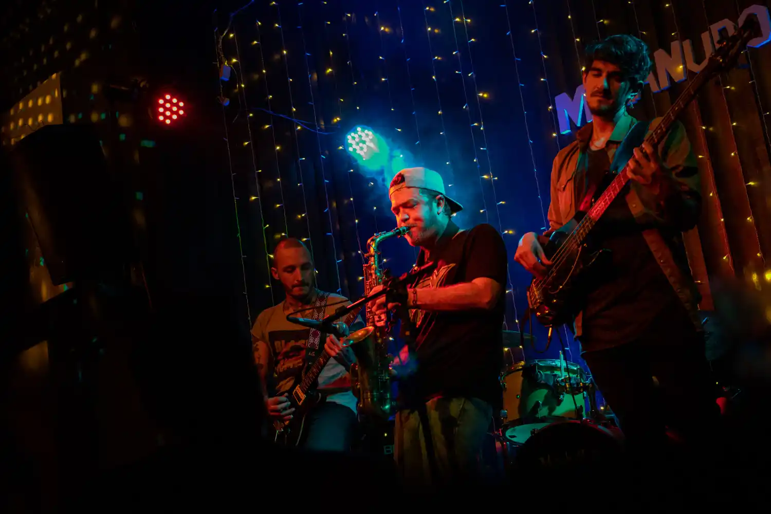 El Mounstro Del Bazar