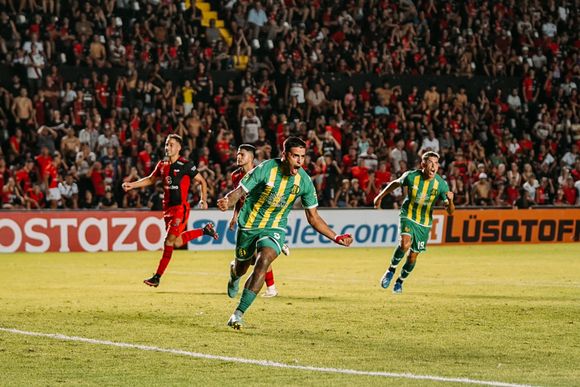 Aldosivi recupera a Colazo para recibir a Nueva Chicago