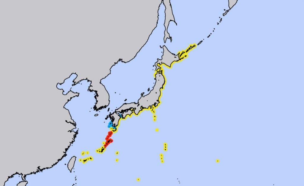 Un tsunami de baja intensidad golpea las costas de Japón