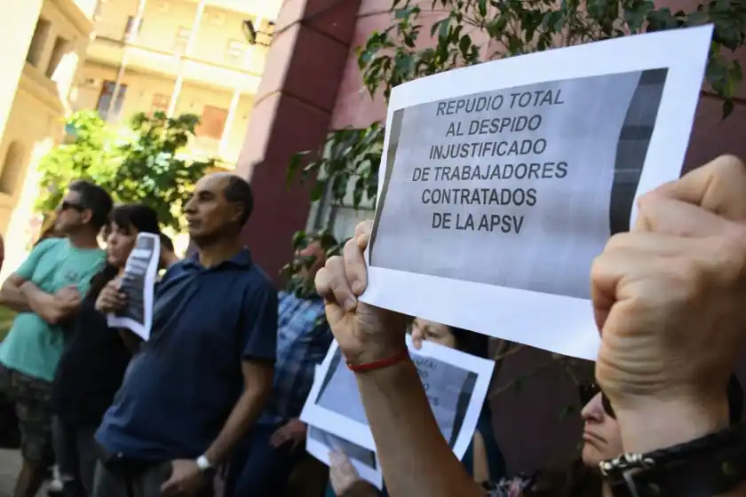 Trabajadores de la Agencia Provincial de Seguridad Vial denuncian despidos injustificados