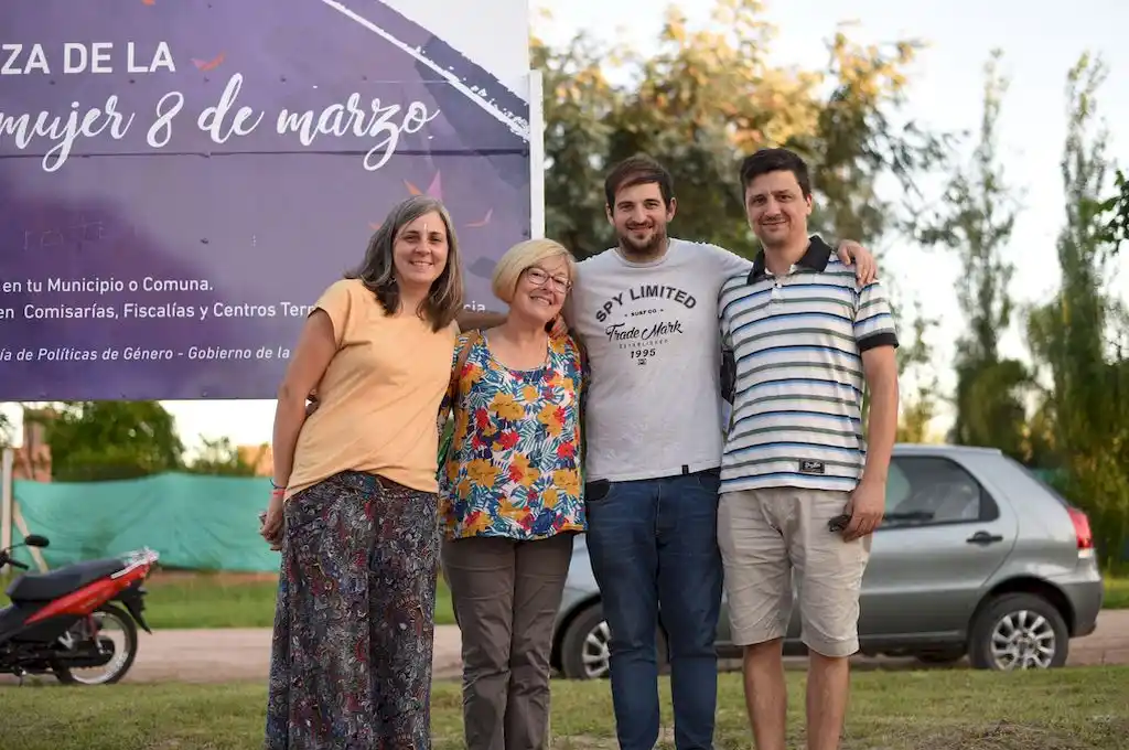 San José del Rincón inauguró su “Plaza de la Mujer “