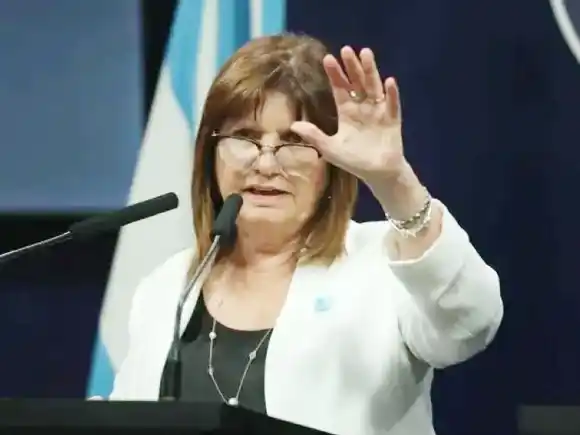 Milei subió una foto desayunando con Bullrich y crecen los rumores de su candidatura a senadora para octubre