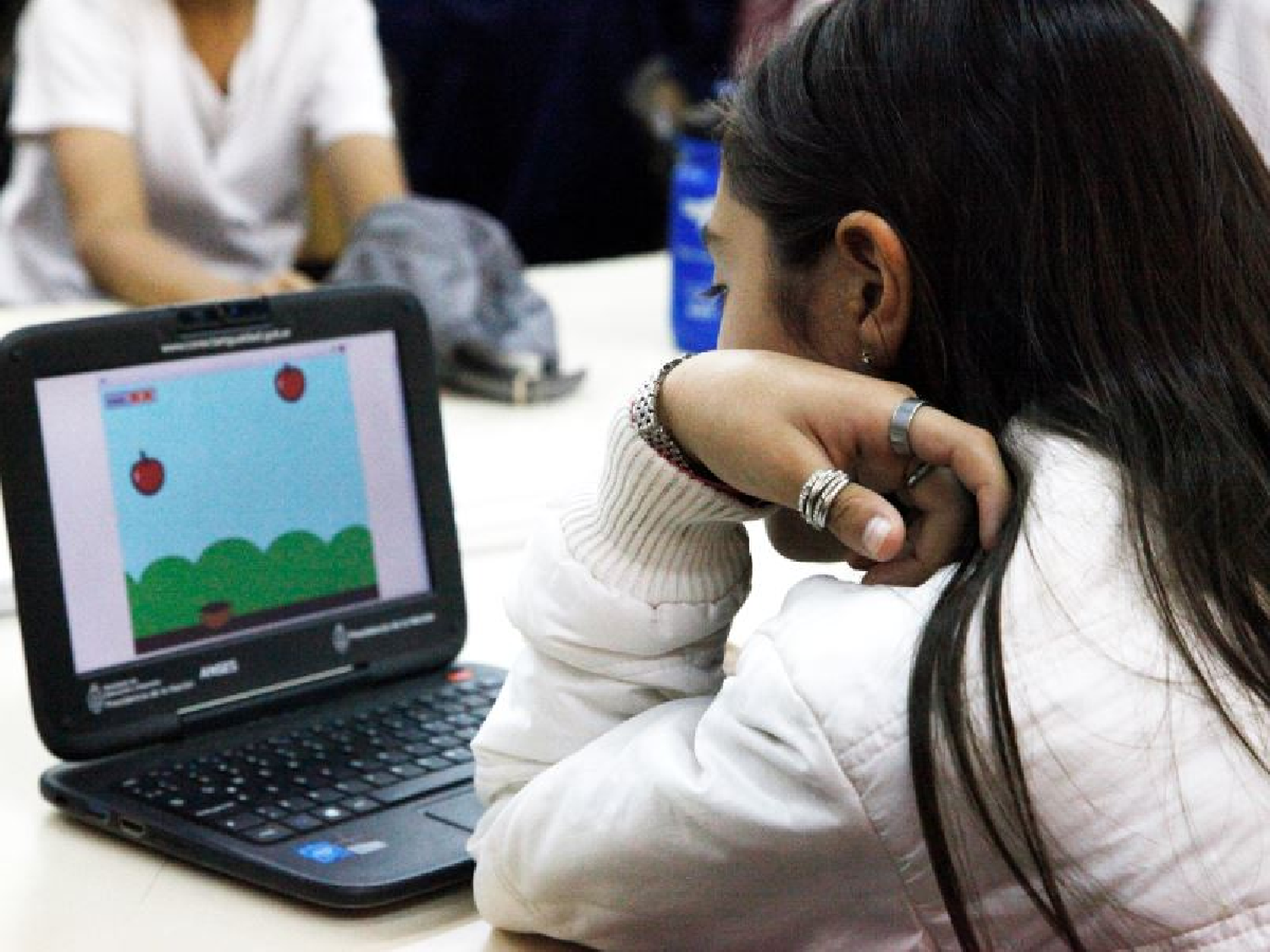 Subirán un 40,52% las tarifas de conexión a internet para establecimientos educativos