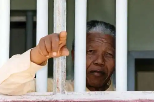 El presidente de Sudáfrica pide rezar por Mandela