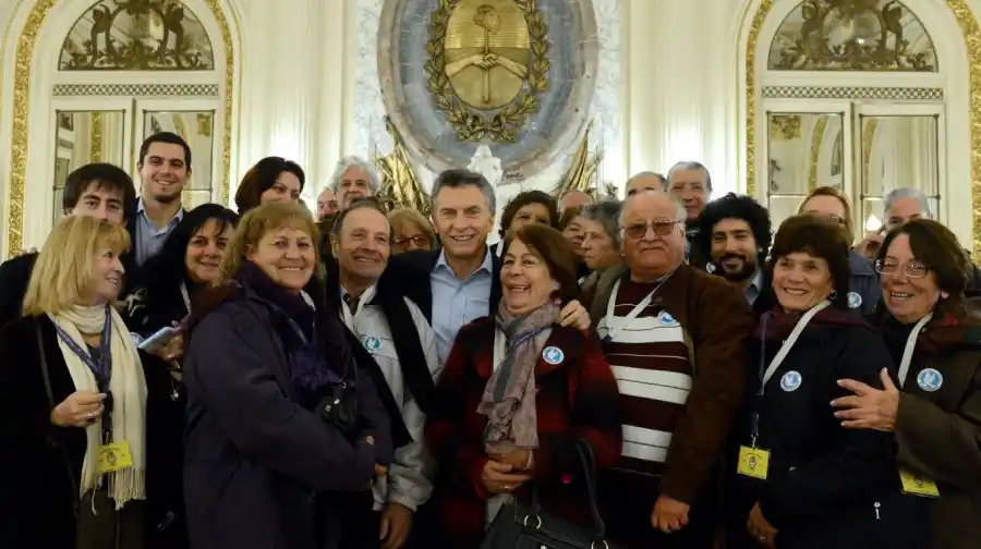El Gobierno acordó un bono para jubilados: el lunes habría sesión