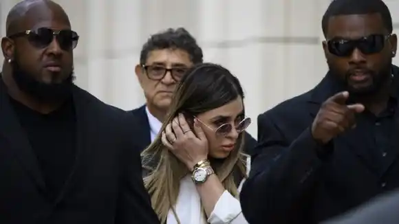 TRAS 19 MESES DE SU CONDENA la esposa del Chapo Guzmán sale de prisión