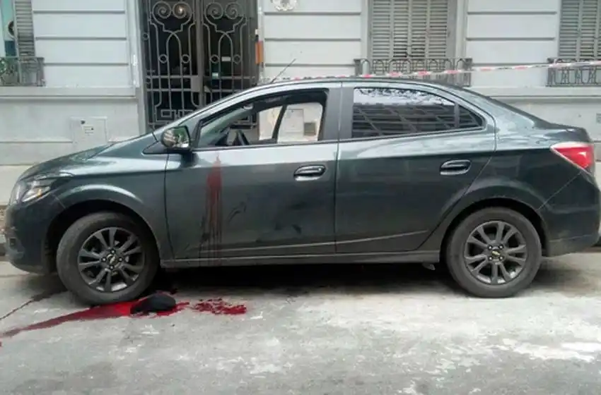 Un custodio de Juliana Awada hirió a un ladrón que quiso robarle