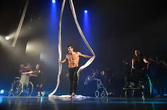 Hermosamente diferentes, una propuesta acrobática e integradora