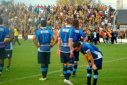 Santamarina le ganó 3 a 1 a Juventud y ascendió a la B Nacional