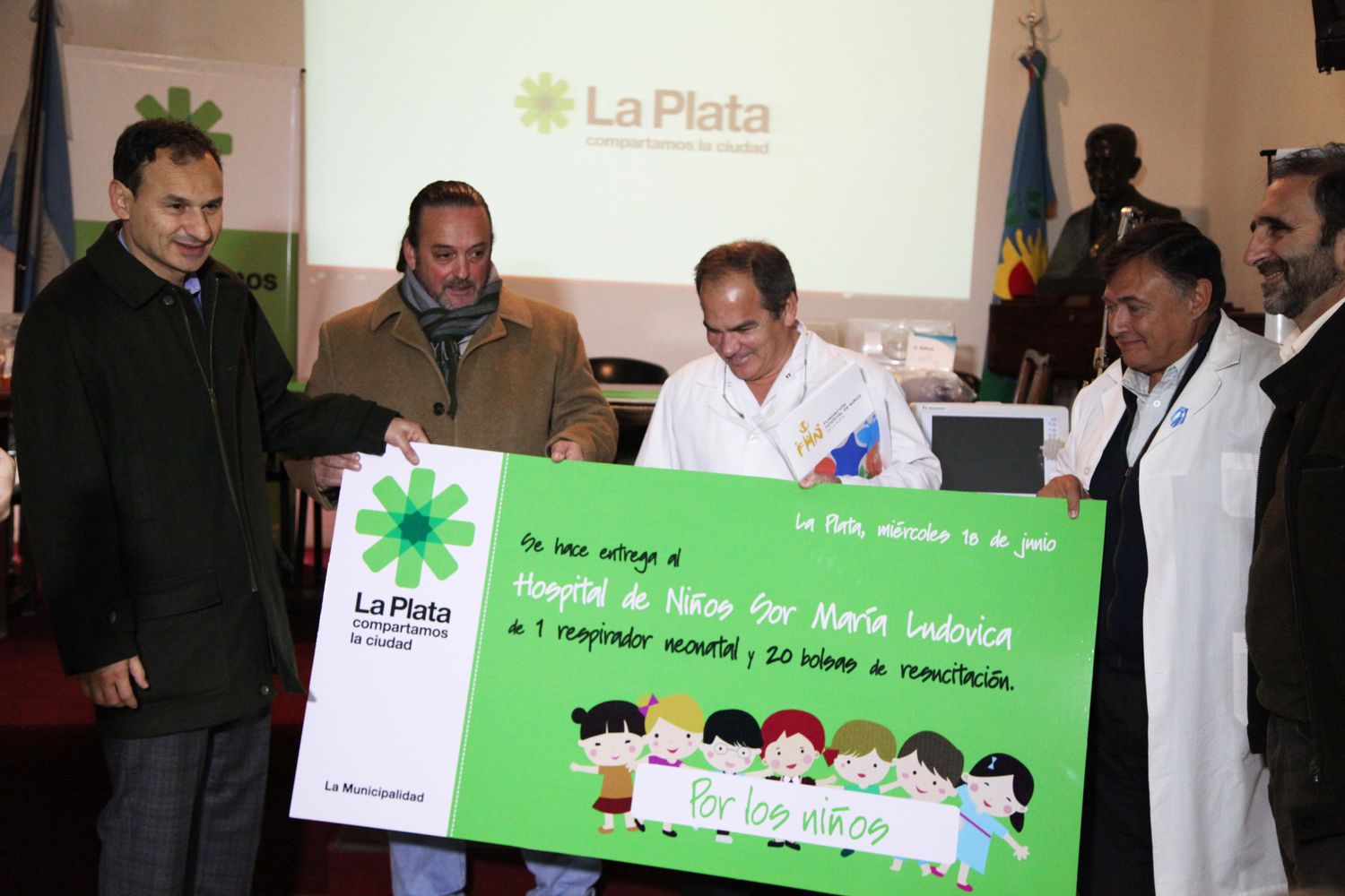 La Plata: El Hospital de Niños sumó un respirador gracias al arroz con pollo "más grande del mundo"