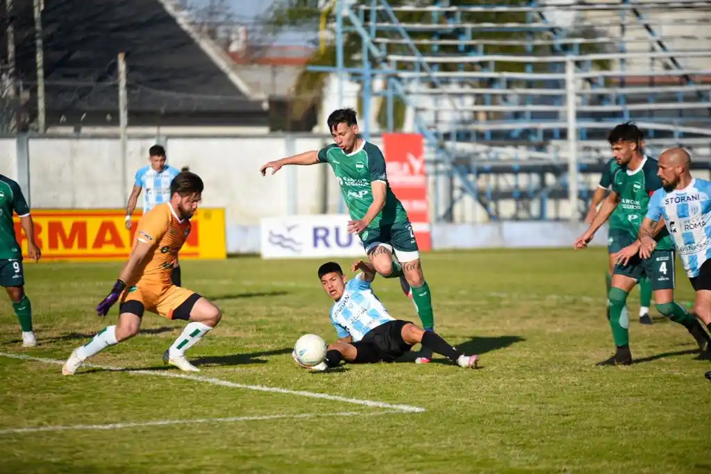 Juventud no repitió el nivel y empató sin goles ante Unión de Sunchales