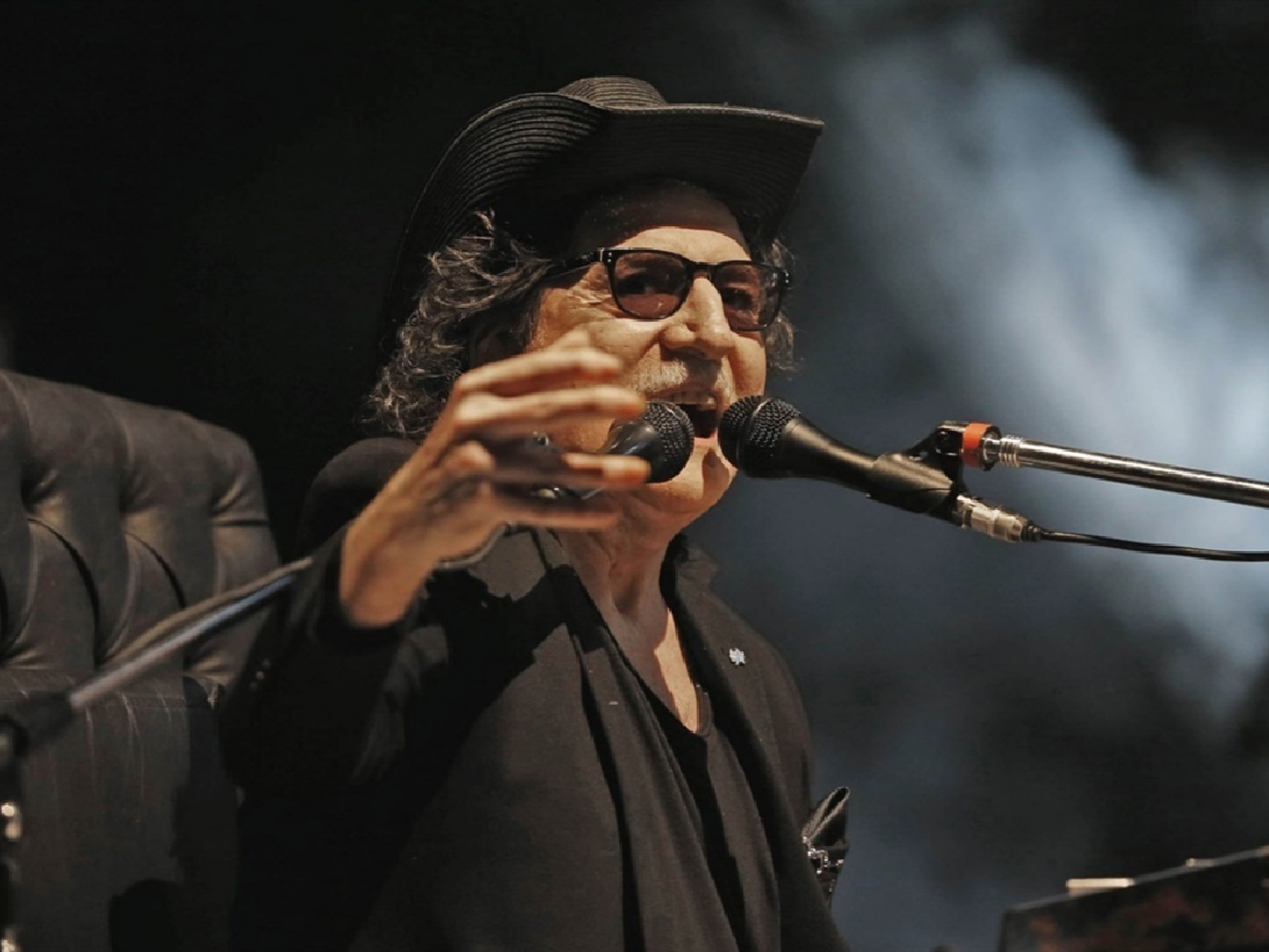 El cantante Charly García insultó a Mauricio Macri en Córdoba 