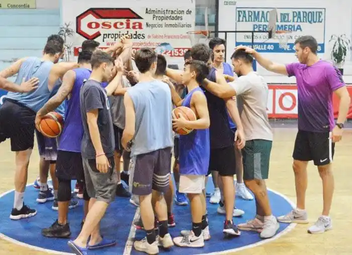 Ferrocarril visita a Tala en la reanudación del federal