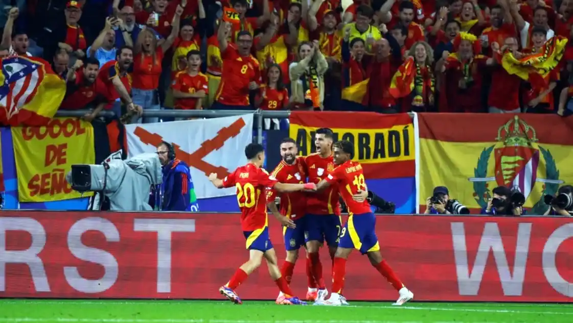 España venció a Italia y se metió en octavos de final de la Eurocopa