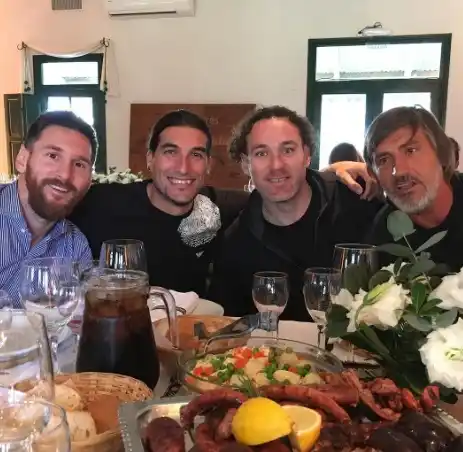 Rosario se llenó de estrellas: los invitados mega VIP del casamiento de Messi