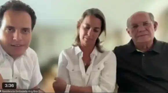 9 meses encerrados, 3 semanas sin electricidad y sin los salvoconductos: hablan los asilados en la embajada de Argentina (+Video)