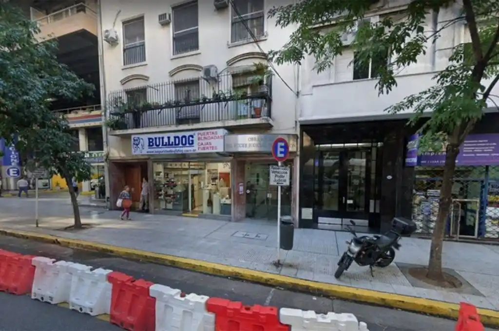 Horror en Buenos Aires: un cartonero encontró un bebé muerto en un contenedor