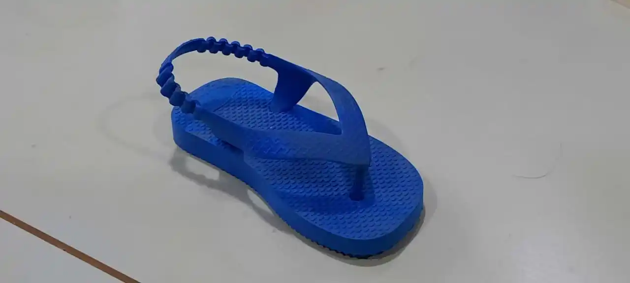 Se encontró ojota de niño en el paseo