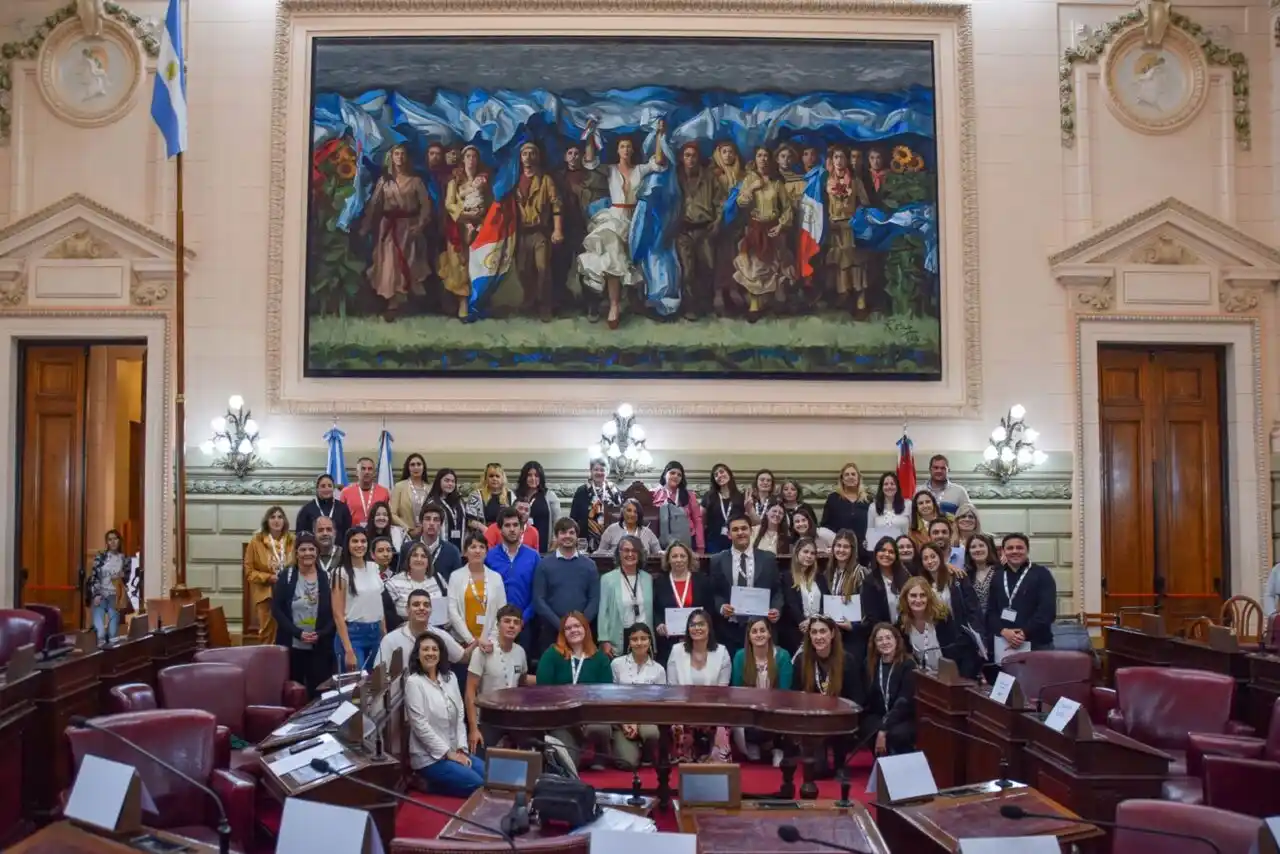 Bellatti presidió una innovadora jornada de “Diputados por un Día”