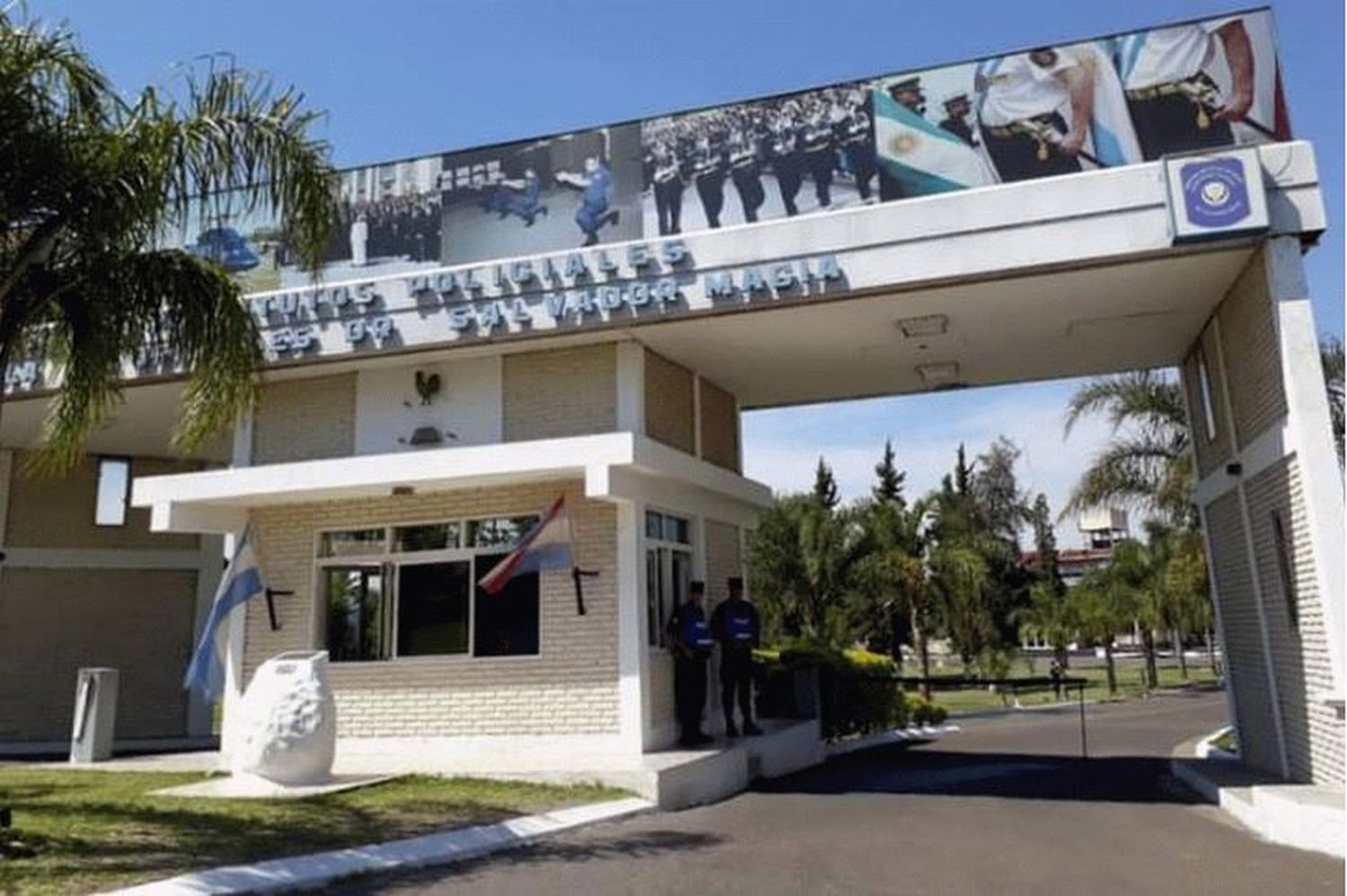 Inscripciones abiertas para las escuelas de policía.