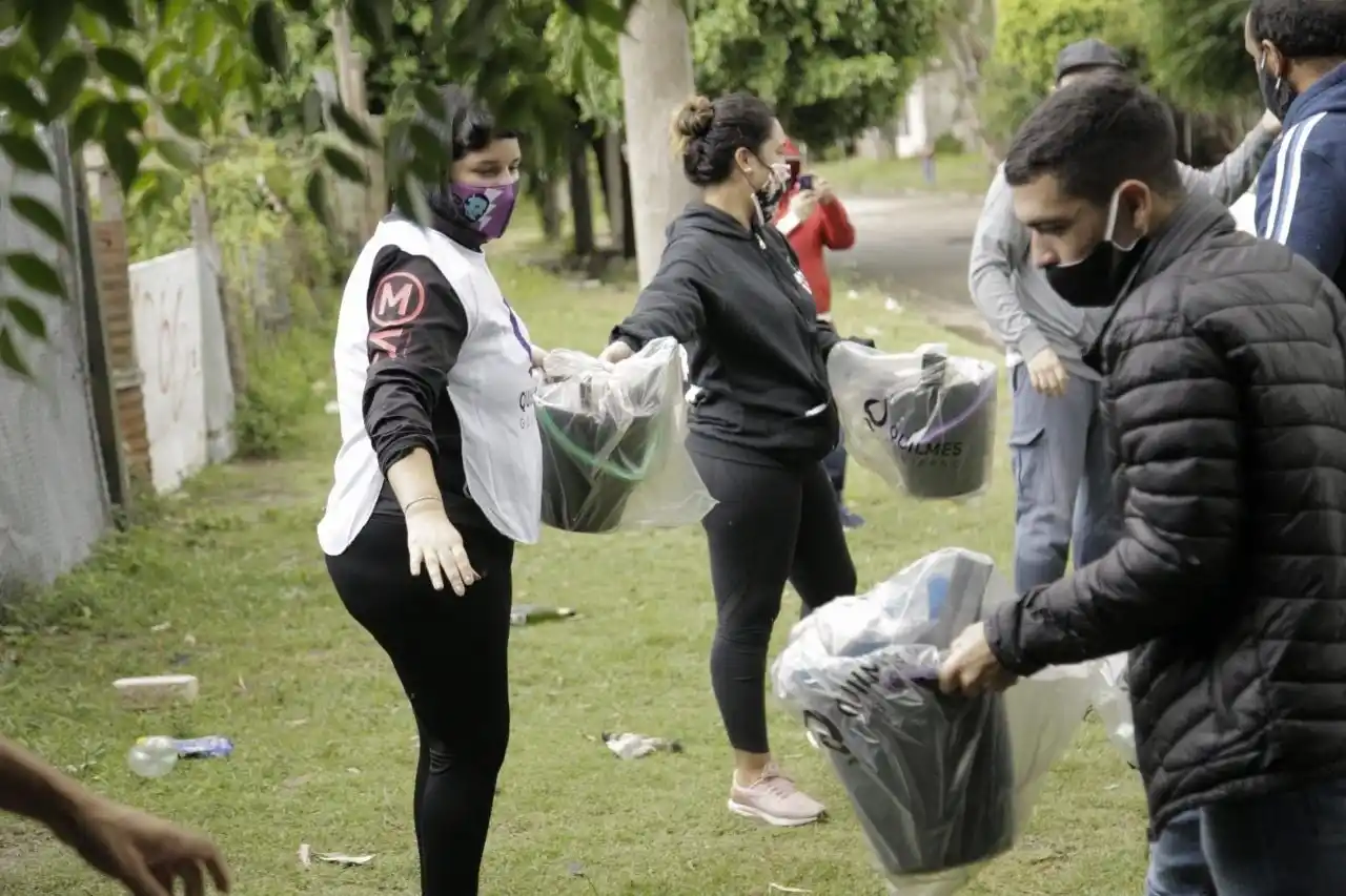 Temporal en Quilmes: Municipio acercó viandas y kits de limpieza a las familias perjudicadas
