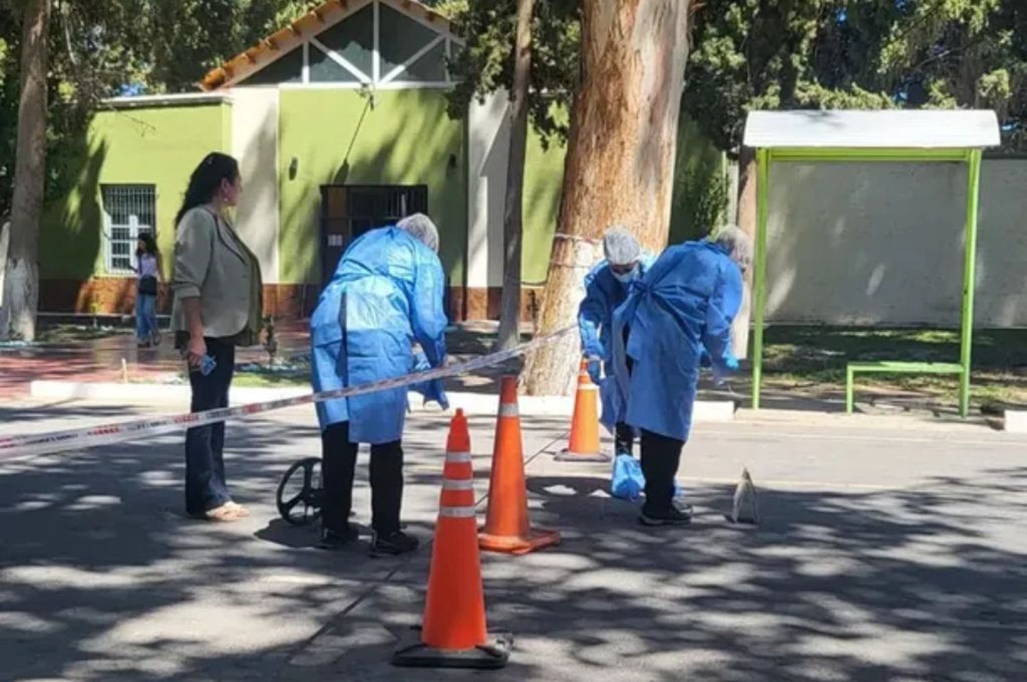 Femicidio en un cementerio