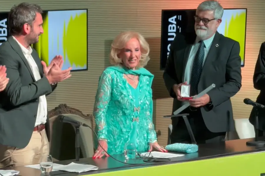 Mirtha Legrand fue homenajeada con el Doctorado Honoris Causa de la UBA y brindó su apoyo a la universidad pública