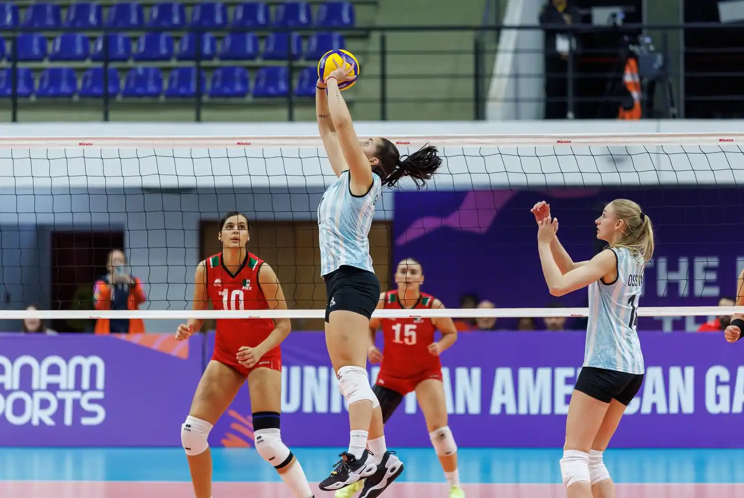 La Selección Argentina va por la medalla de bronce.