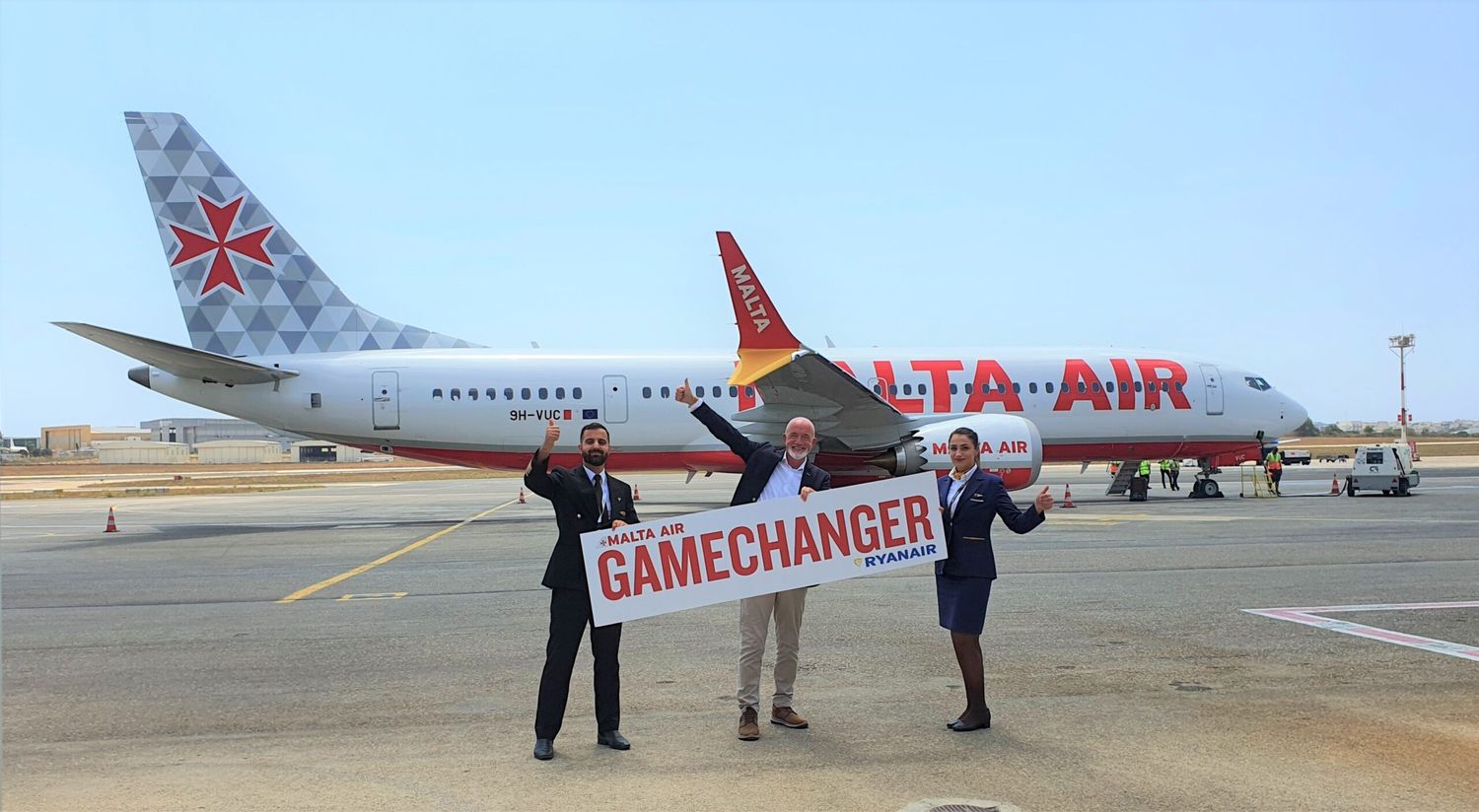 Malta Air receives its first Boeing 737-8200