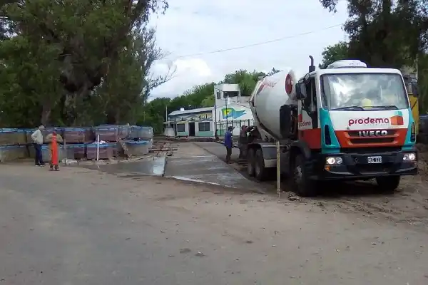 La pavimentación de la tercera Costanera llegó al Parque Unzué